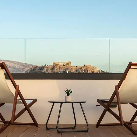 The Meta - Backyard Oasis With Rooftop Access
